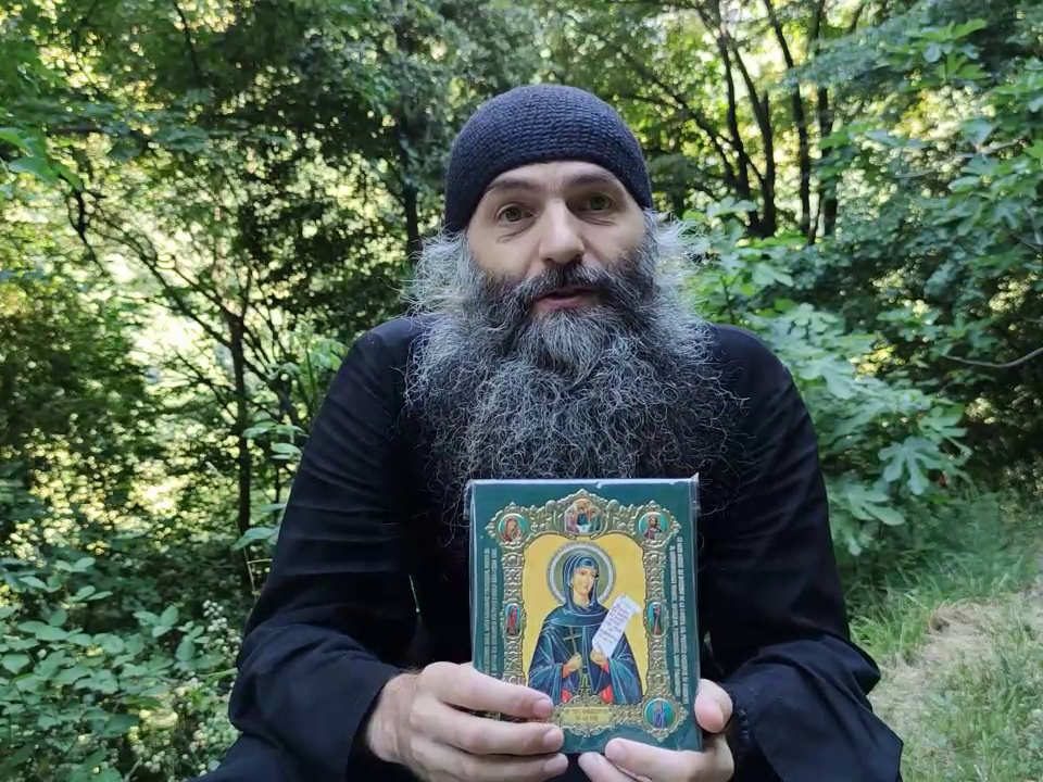 Părintele Pimen Vlad: minuni inedite cu Sfânta Paraschiva la o chilie athonită