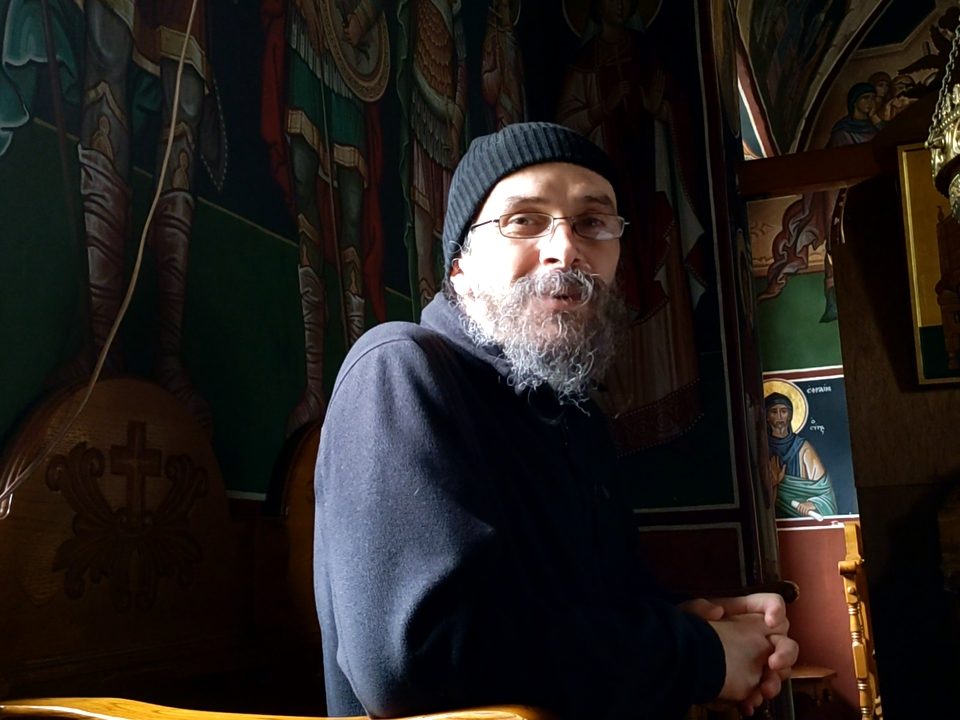 Cum să nu înnebunim și să avem curaj - părintele Teologos